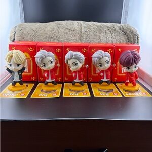 BTS tiny tan toys